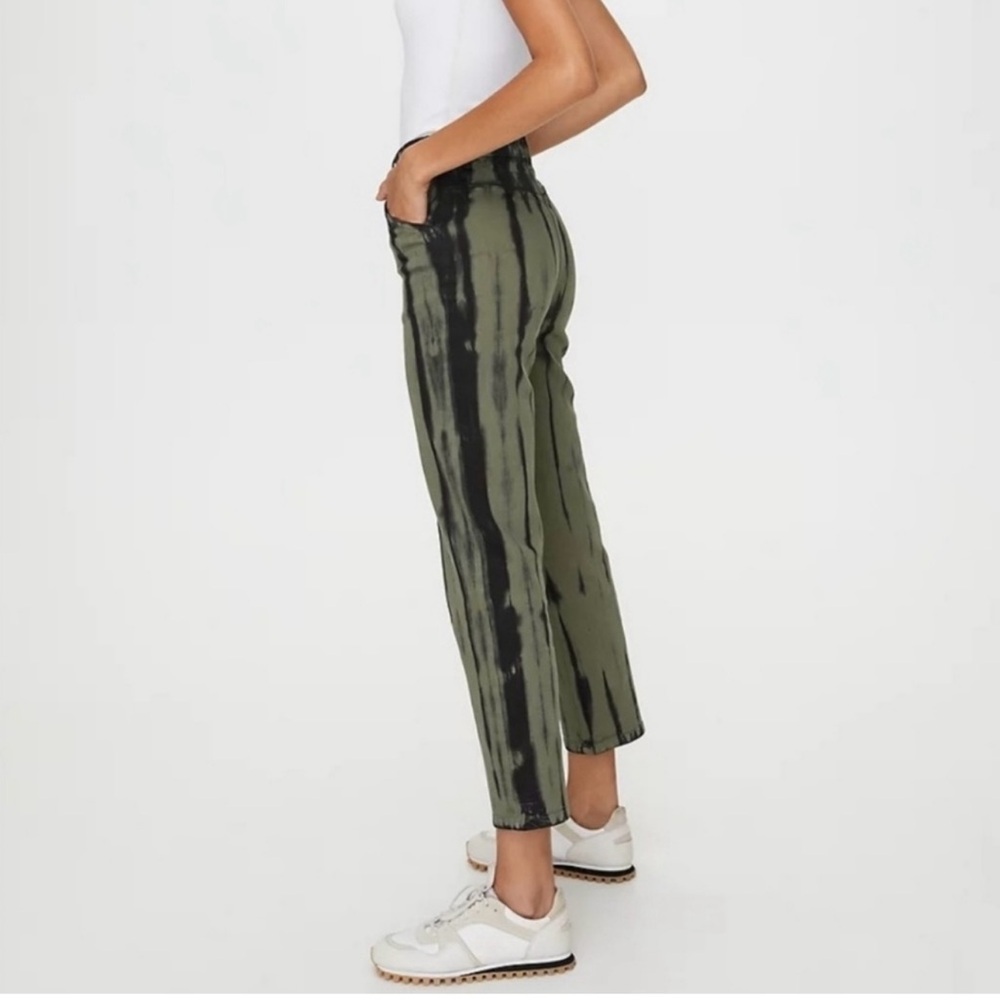 Stylish Green and Black Tie-Dye Women Jeans - Picture 8 of 15